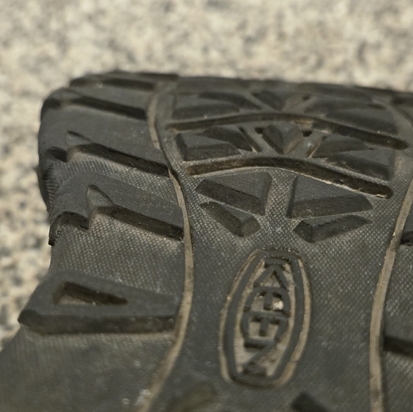 Keen Girls Hiking Shoes - Picture 7 of 8